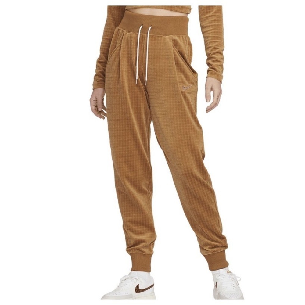 Nike Velour Quilted Jogger Pants Size‎ Medium Brown DV7820-270 Y2K